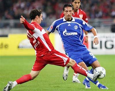 英超竞争中 英超竞争中